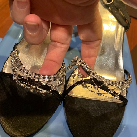 Dress Shoes with 2in heel - Picture 3 of 3